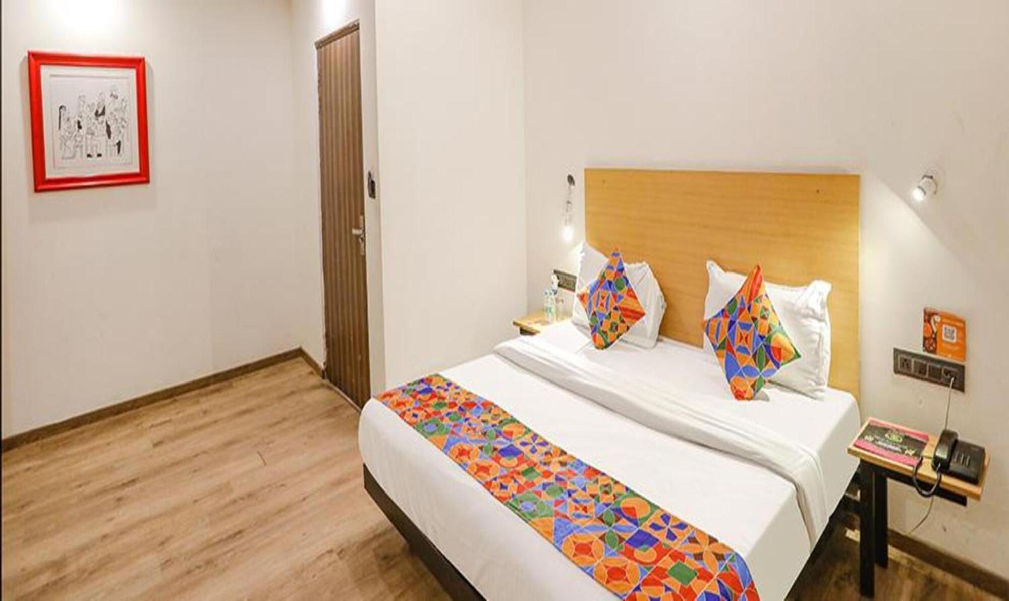 Fabhotel F9 Sector 58 Noida Exterior foto